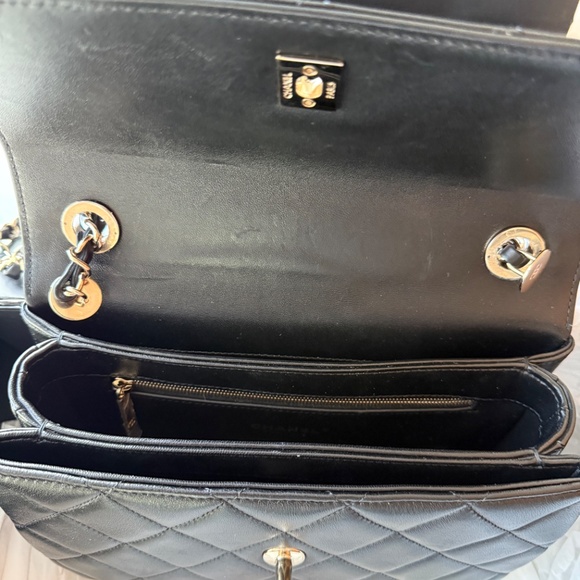 CHANEL Trendy CC BAG IN LAMBSKIN (LIMITED EDITION) - Picture 4 of 7